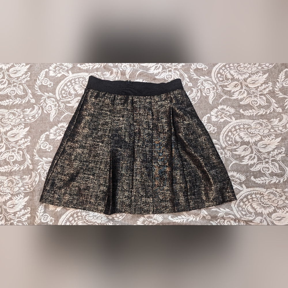 New Lord & Taylor Sz 8 Skirt Black and Gold Metallic